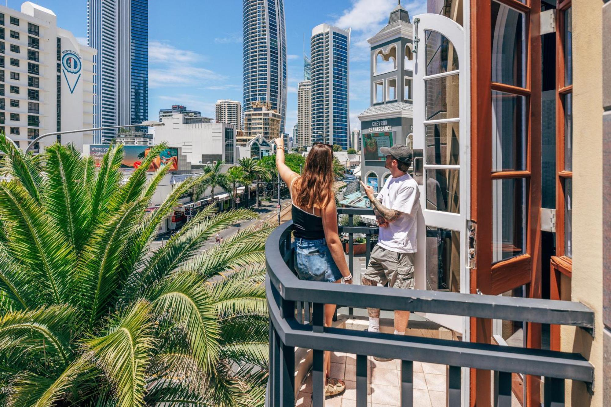 Maze Backpackers - Gold Coast Vandrehjem Eksteriør billede